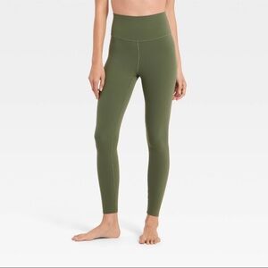 Women's Everyday Soft Ultra High-Rise 7/8 Leggings All In Motion Dark Moss Green